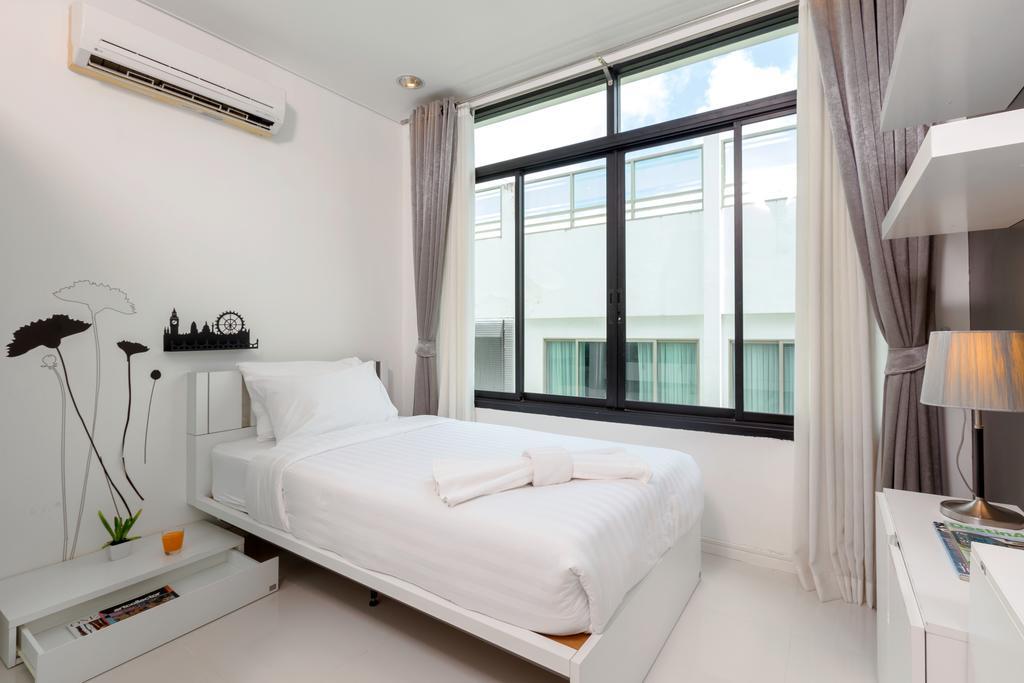 Kamala Regent Phuket Condotel Værelse billede